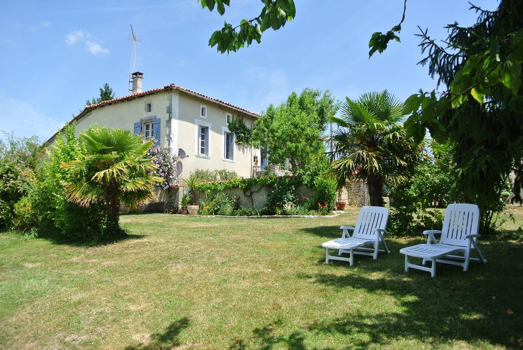 Chez Sarrazin Villa Brossac Екстериор снимка