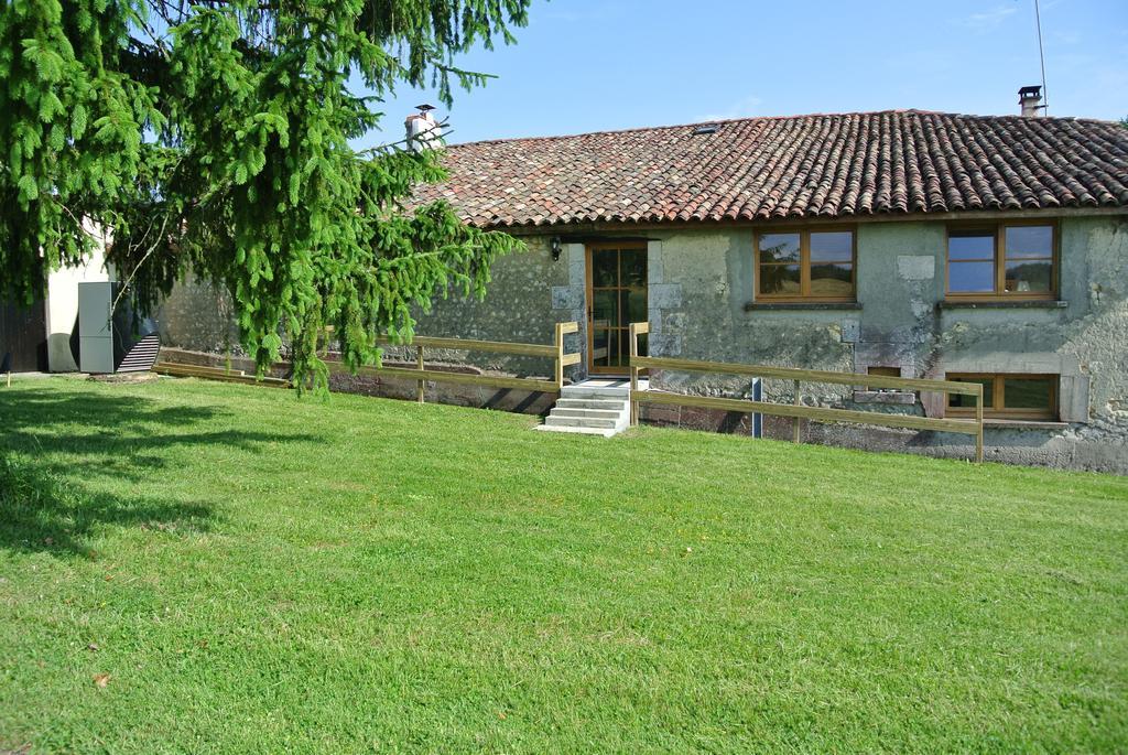 Chez Sarrazin Villa Brossac Екстериор снимка